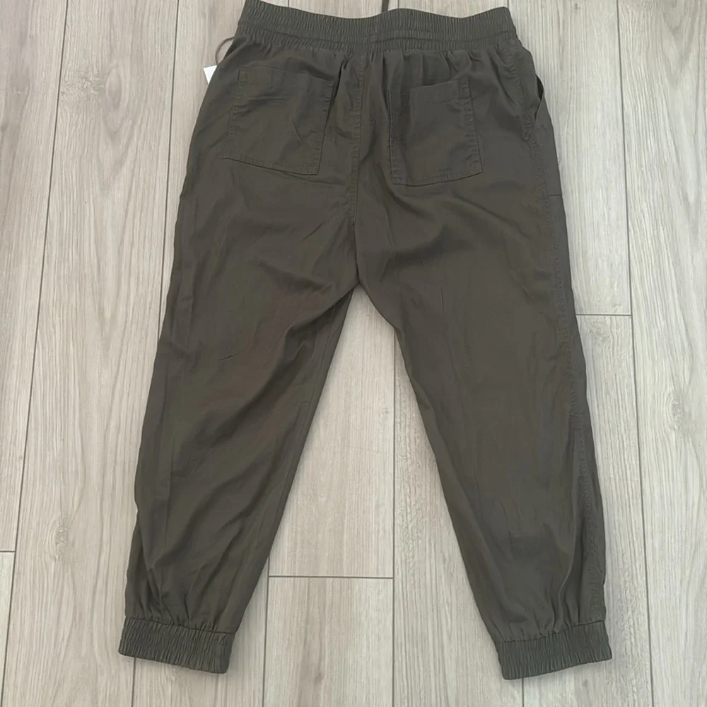 ✨NWT✨ A NEW DAY Dark Khaki Green Jogger Pant - XL - Picture 5 of 6